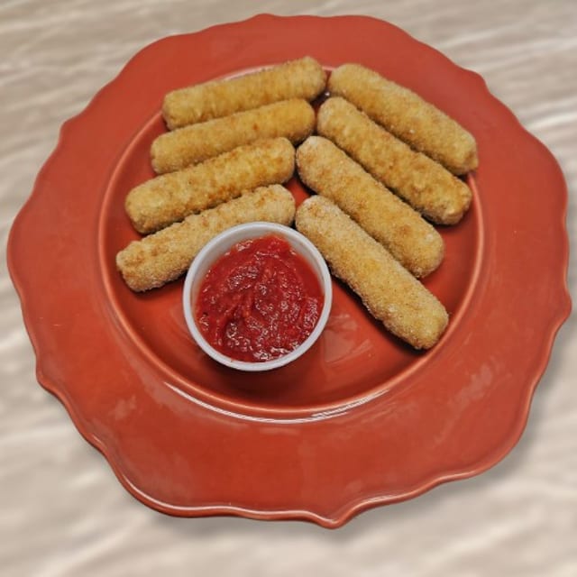 Mozzarella Cheese Sticks (Half Order (4 Pieces) ).
